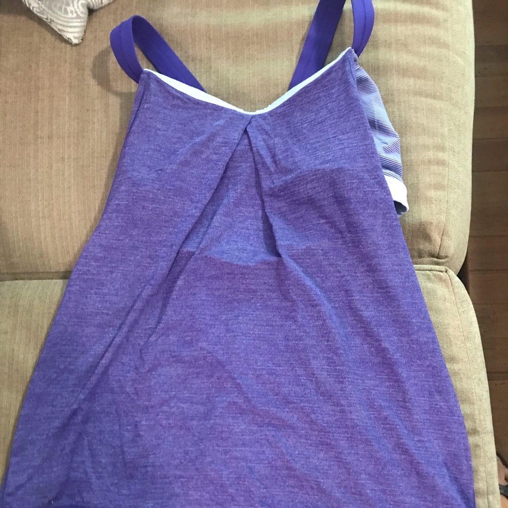 Lululemon draw string and built in bra tap